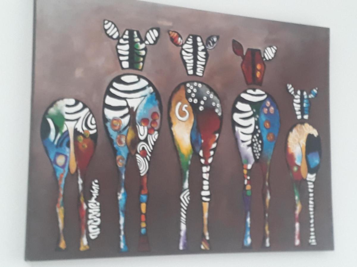 גאלה Jungle City Hostel מראה חיצוני תמונה