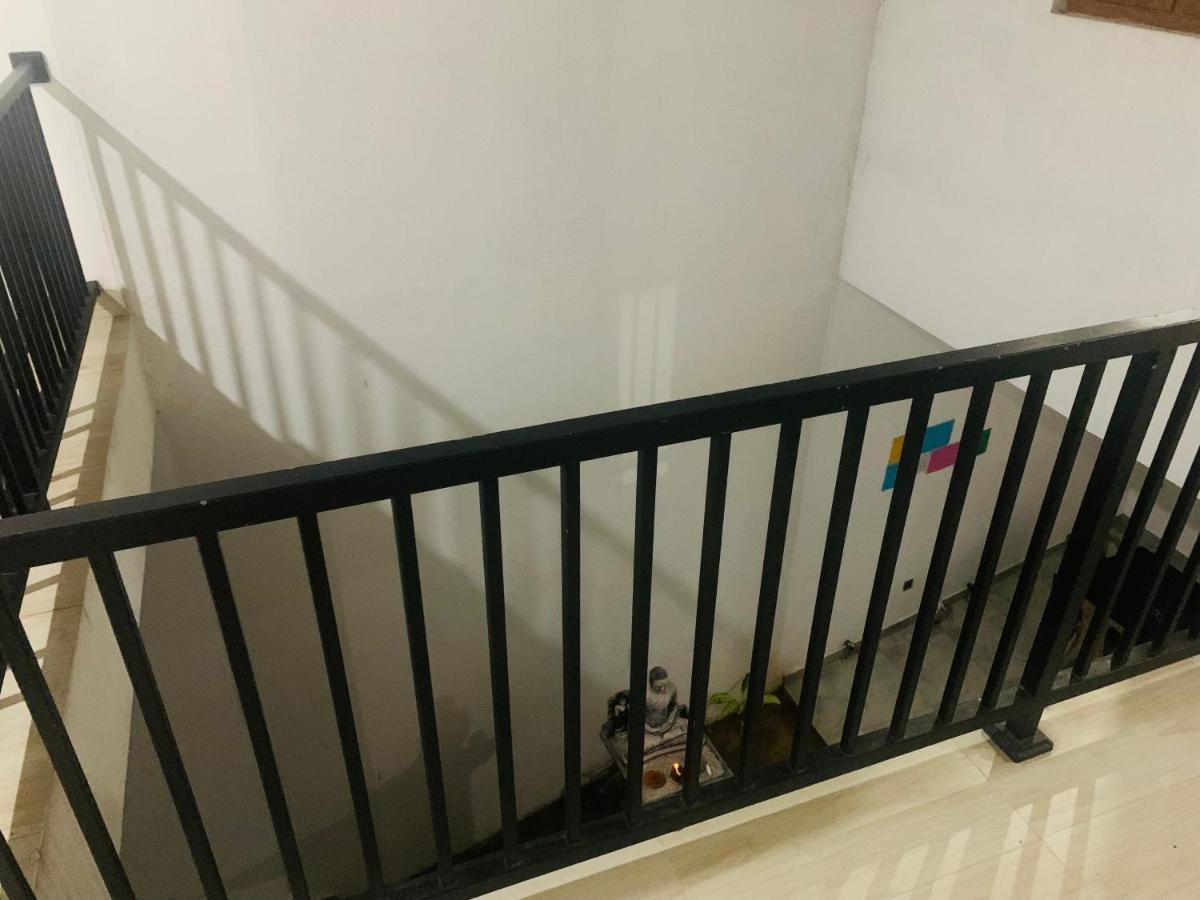 גאלה Jungle City Hostel מראה חיצוני תמונה